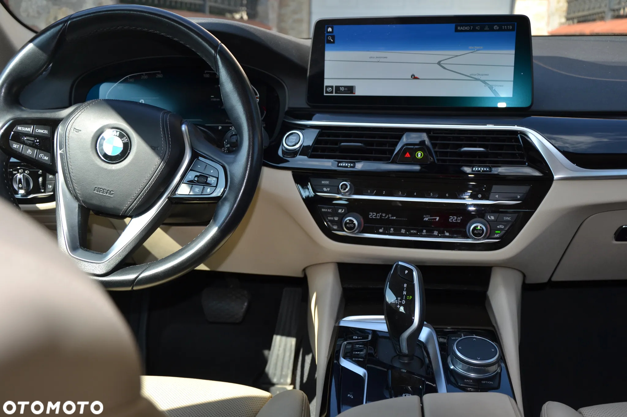 BMW Seria 5 520i - 15