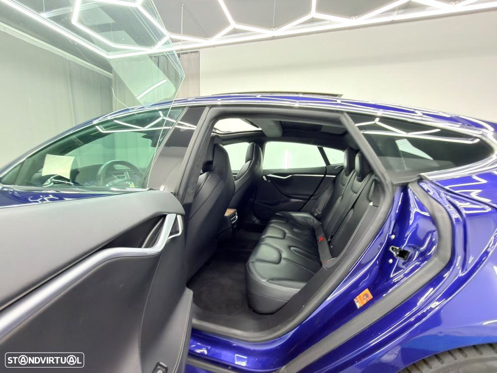 Tesla Model S 75D AWD - 10