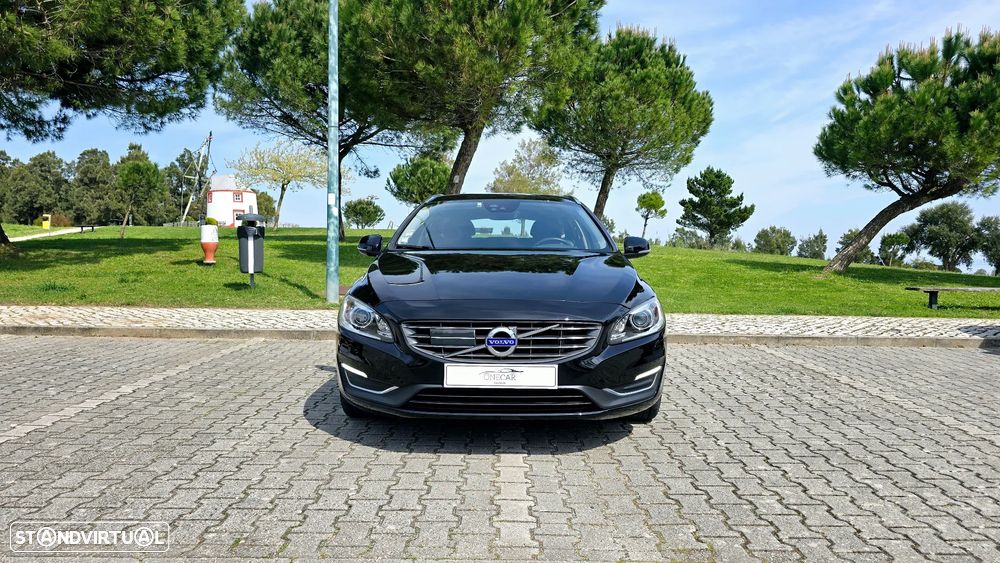 Volvo V60 2.0 D3 Summum - 2