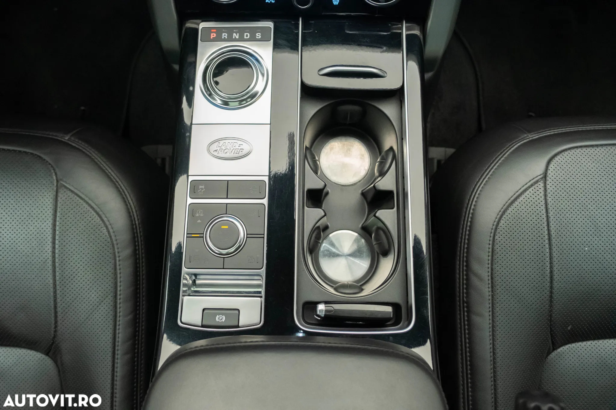 Land Rover Range Rover 4.4L SDV8 Vogue - 23