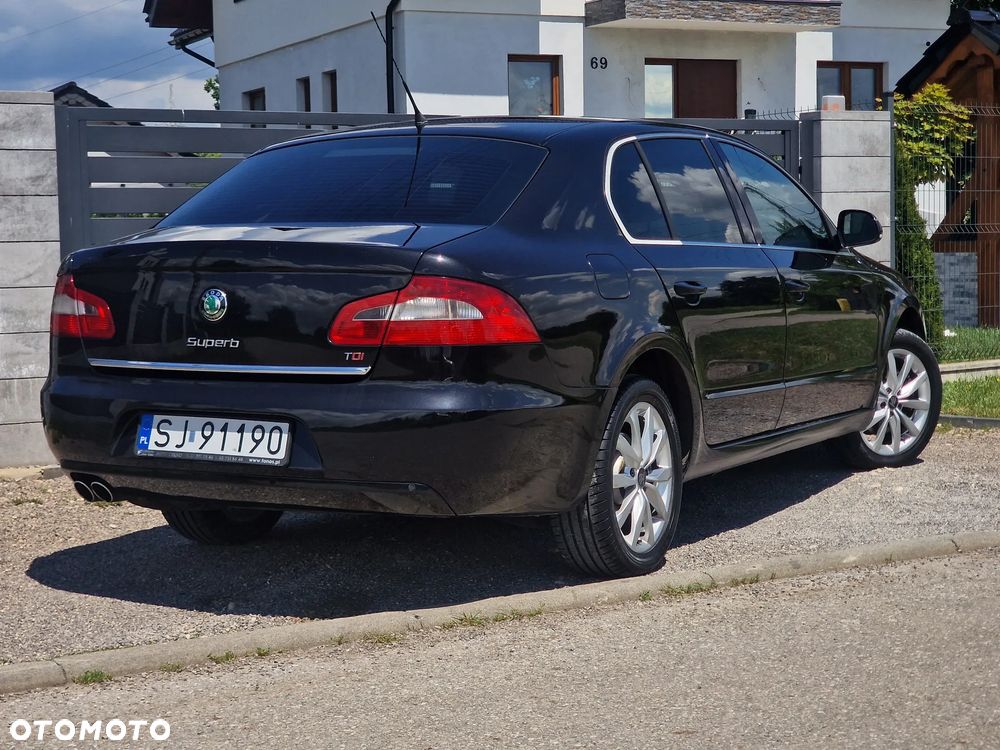 Skoda Superb 2.0 TDI Active - 14