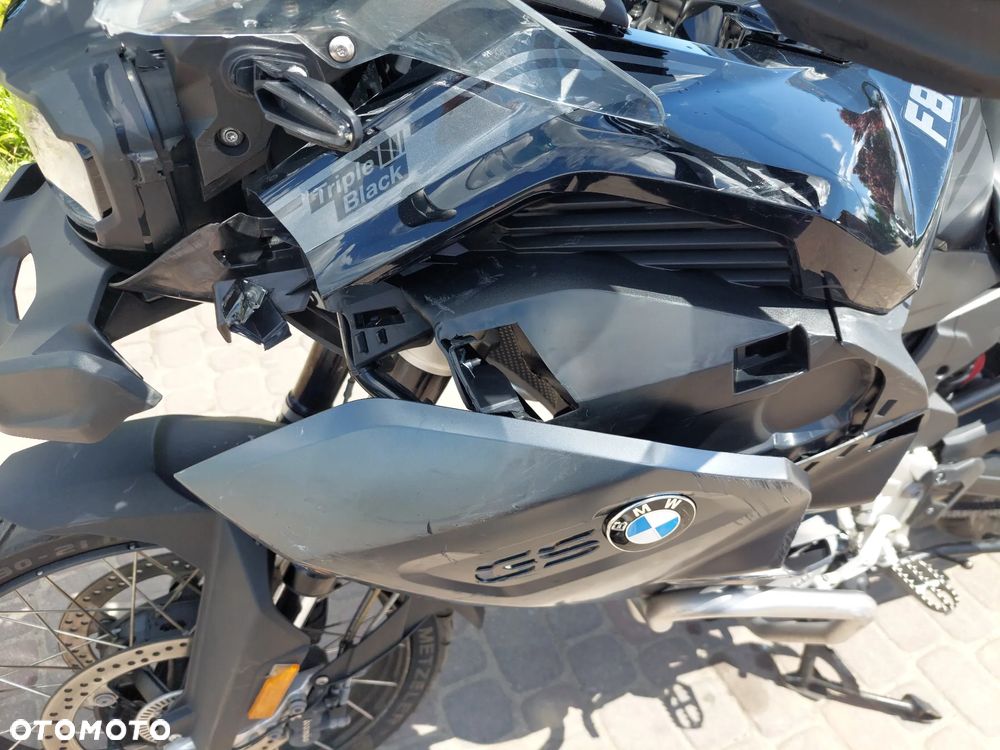 BMW F - 11