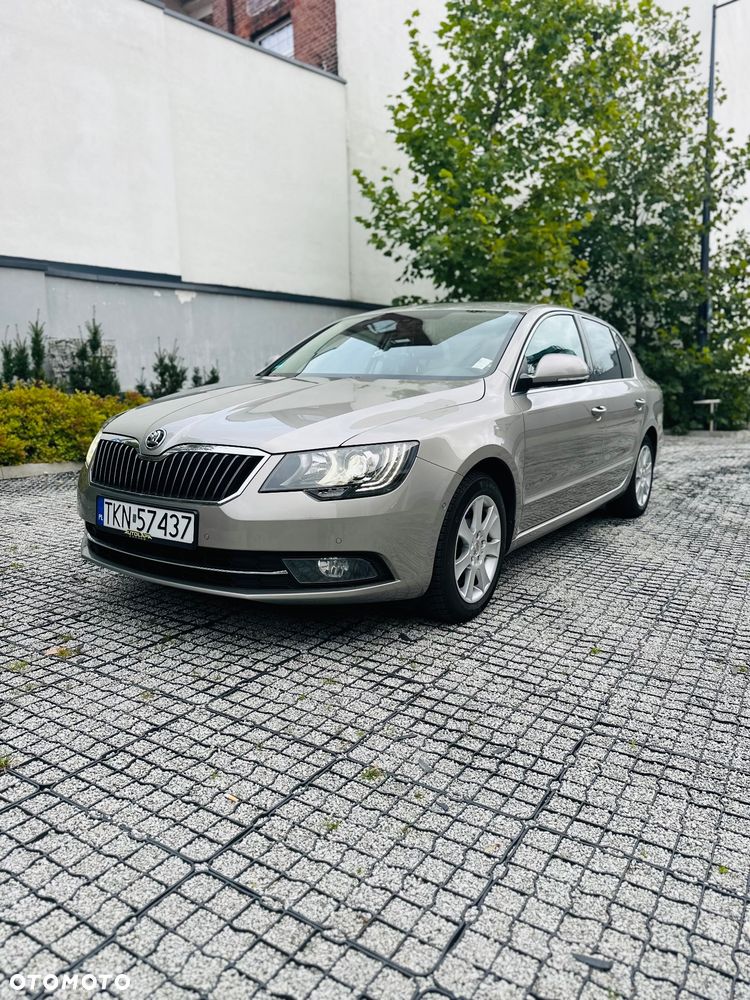 Skoda Superb 1.8 TSI DSG Exclusive - 1