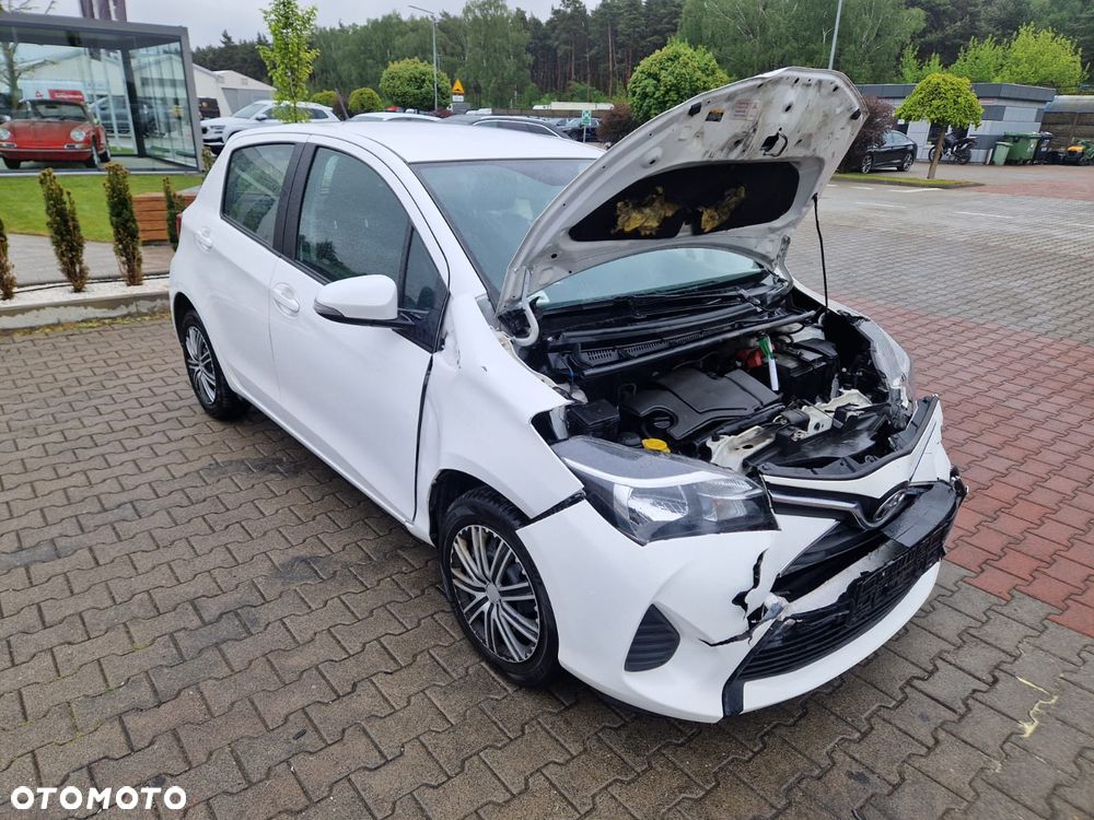 Toyota Yaris 1.0 Active EU6 - 3