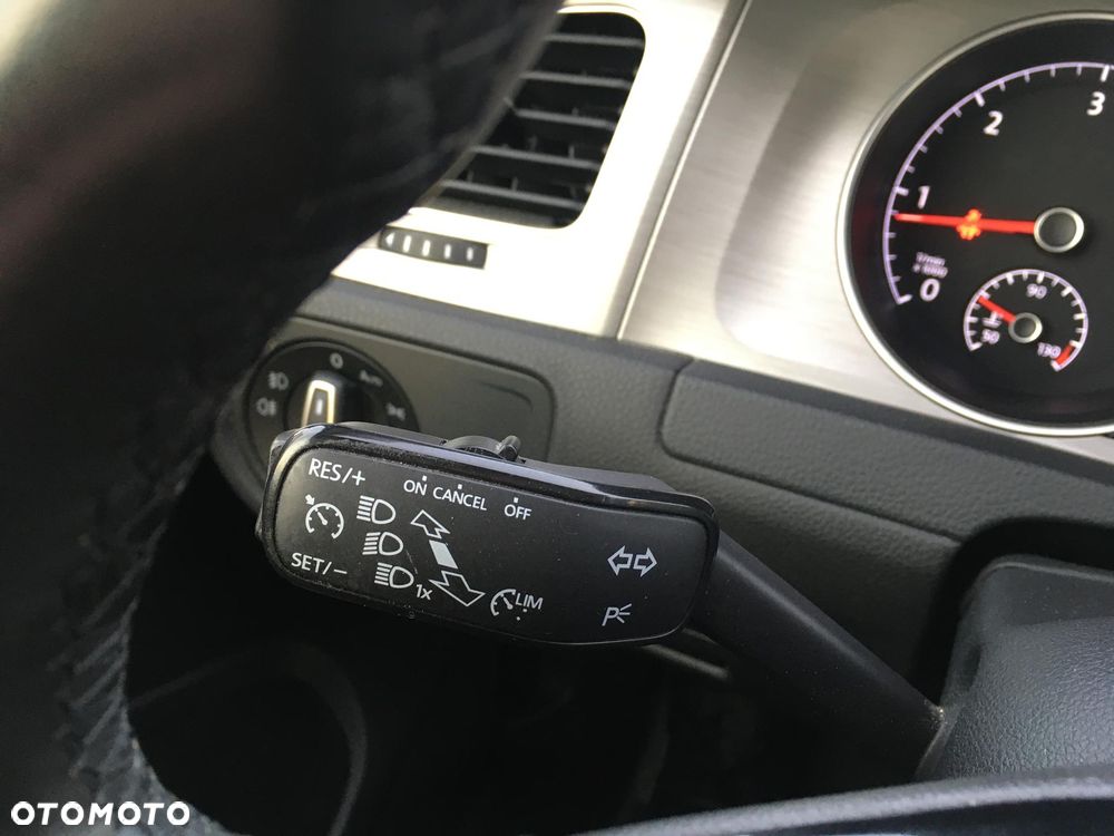 Volkswagen Golf Variant 2.0 TDI (BlueMotion Technology) DSG Comfortline - 18