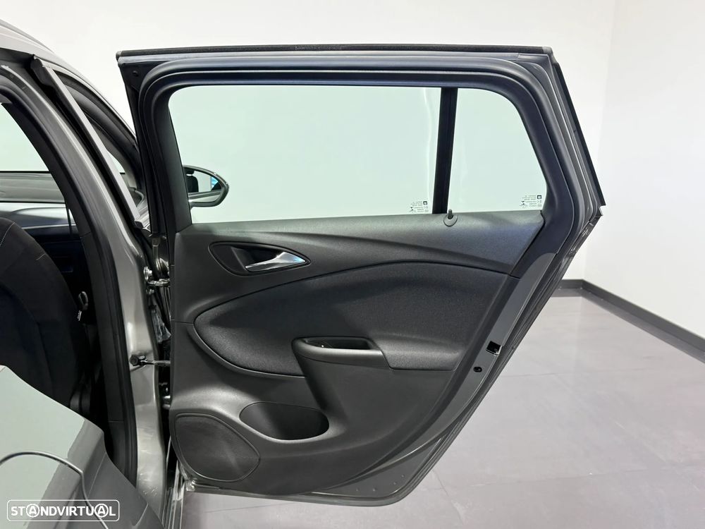 Opel Astra Sports Tourer 1.5 D Design & Tech S/S - 43