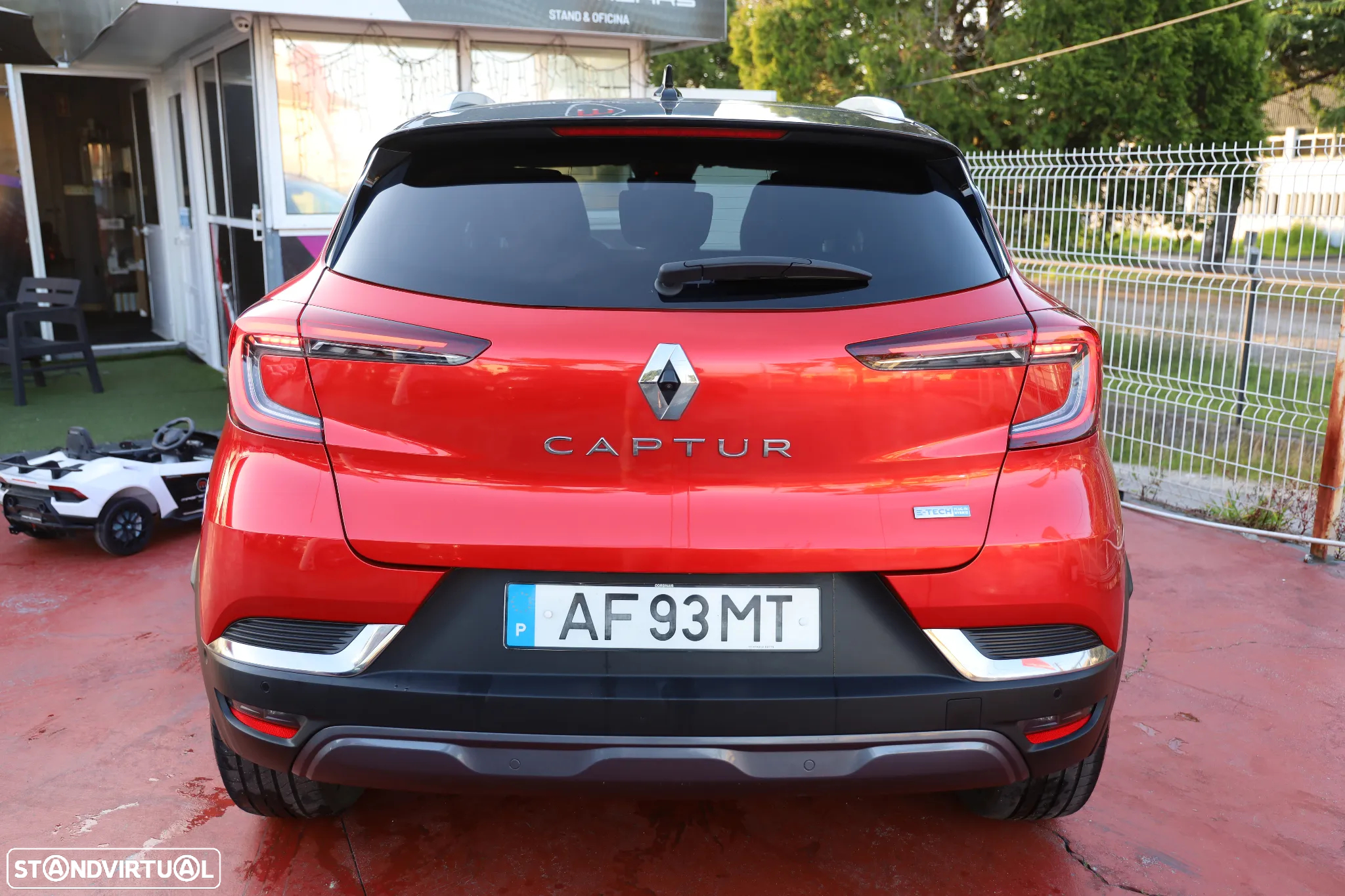 Renault Captur 1.6 E-Tech Plug-In Initiale Paris - 42