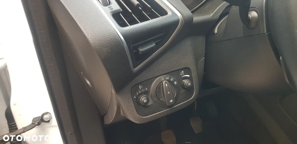 Ford Kuga - 13