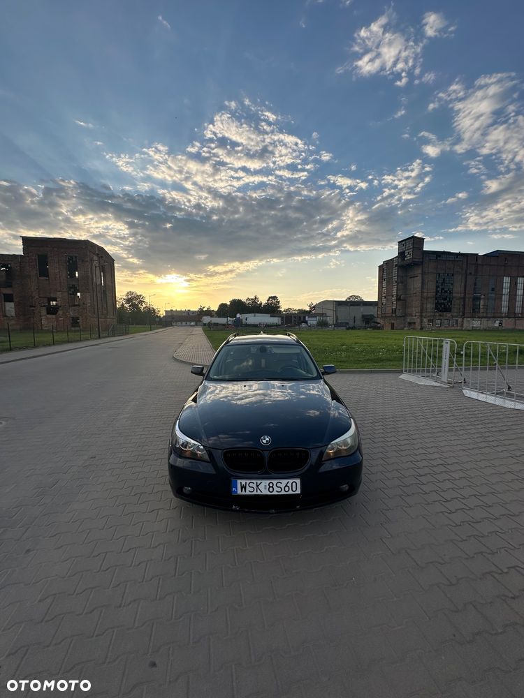 BMW Seria 5 525d - 9