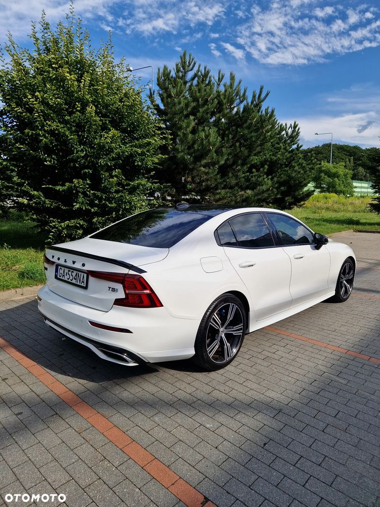 Volvo S60 T5 R-Design - 13