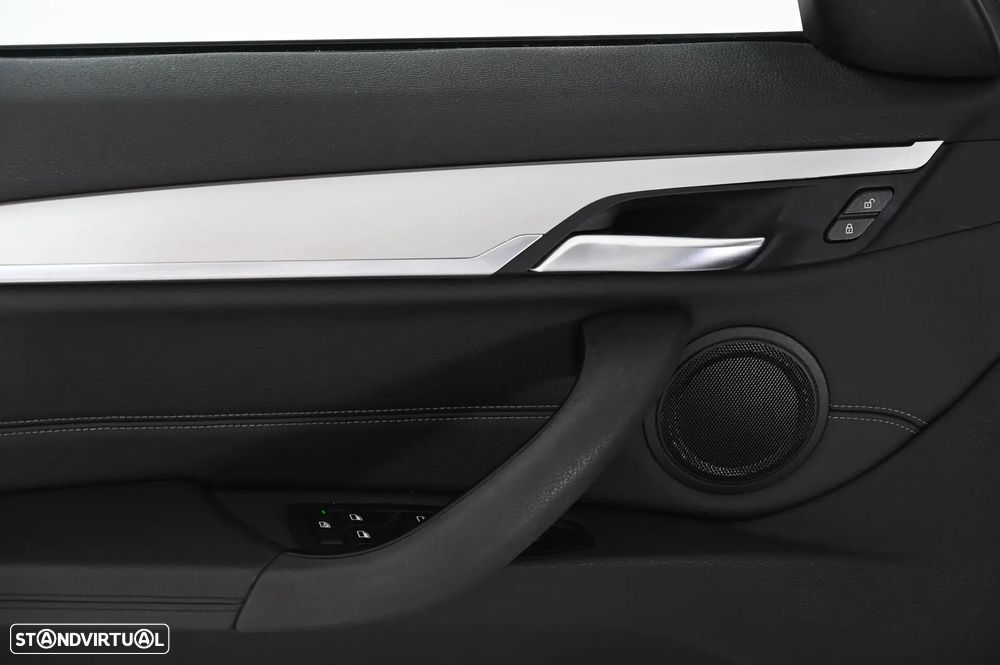 BMW X1 16 d sDrive - 23