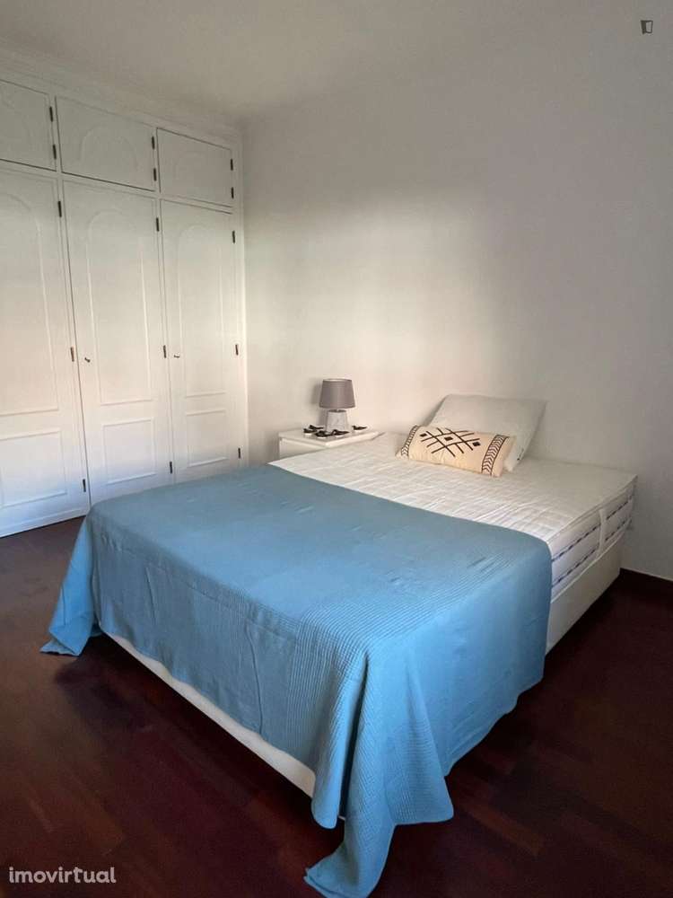 Apartamento com 2 quartos - localizado em Lisbon - Grande imagem: 2/9