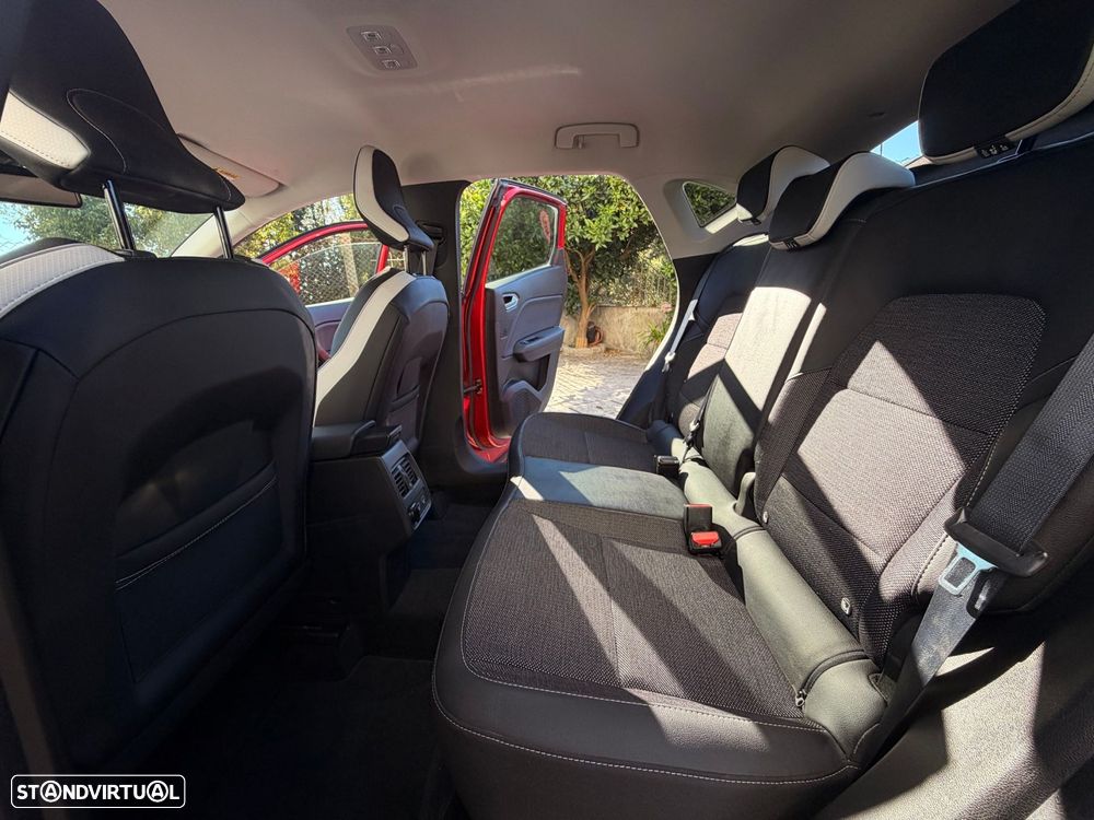 Renault Captur 1.3 TCe Exclusive EDC — fotografia 31