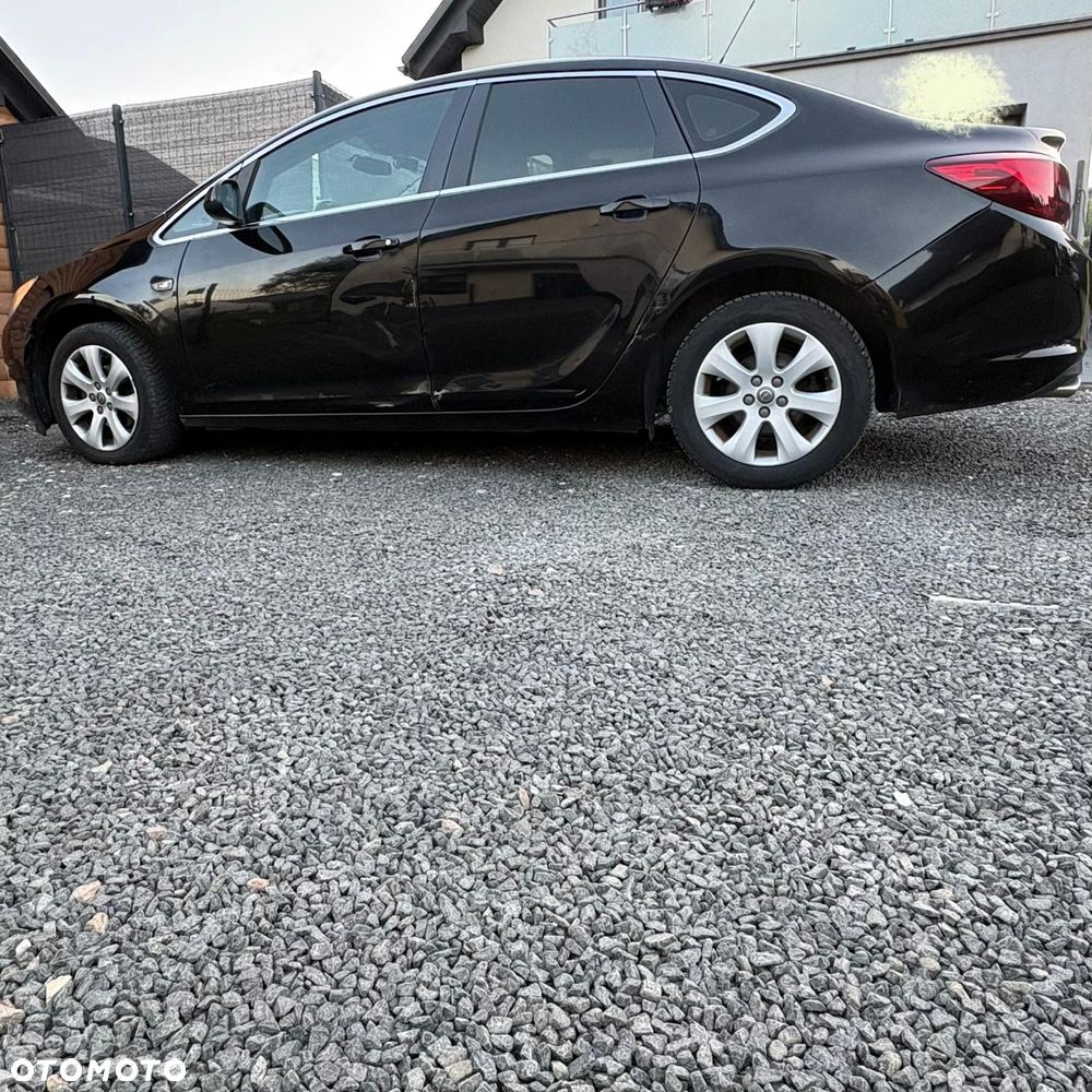 Opel Astra 1.4 T Executive S&S EU6 - 6