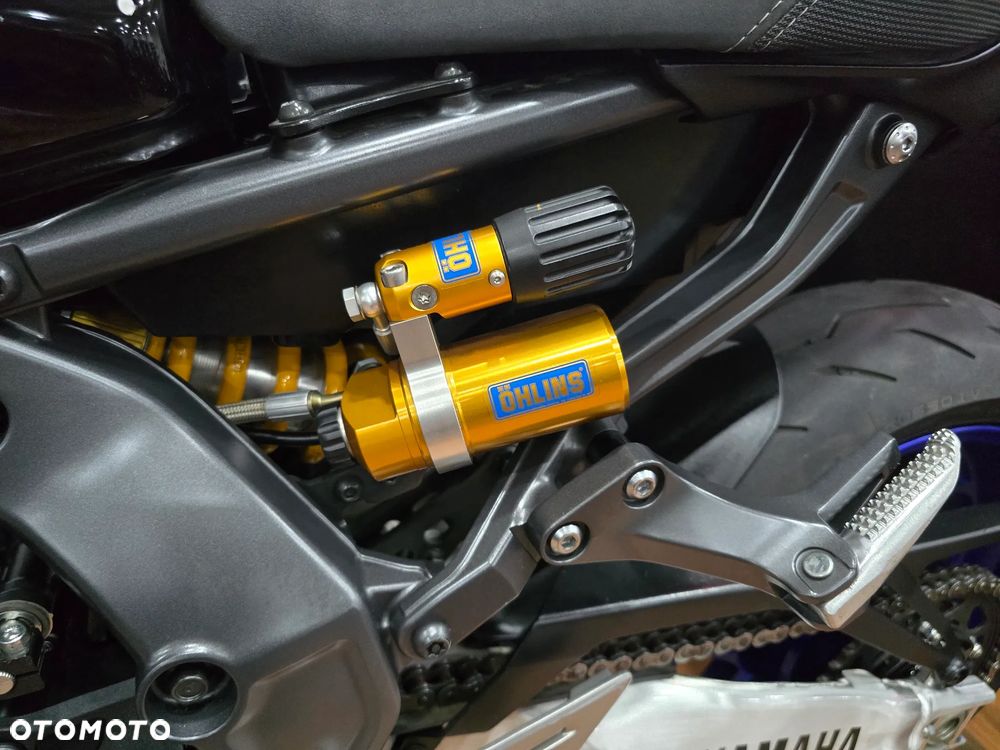 Yamaha MT - 8