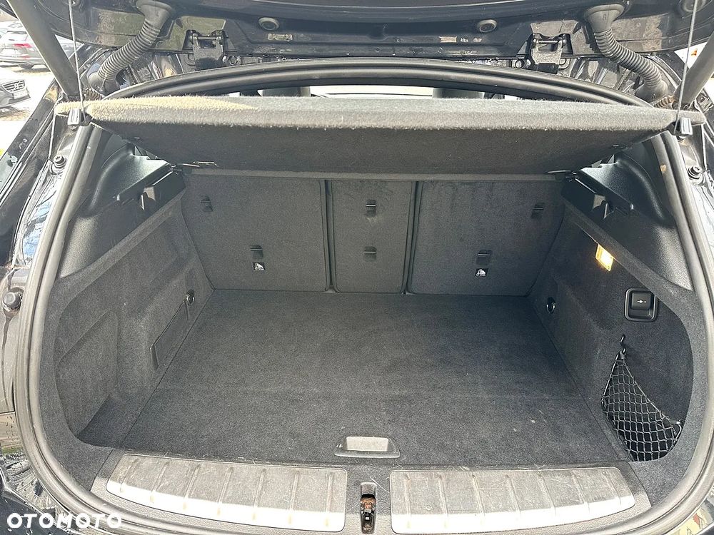 BMW X2 sDrive18i Advantage - 11