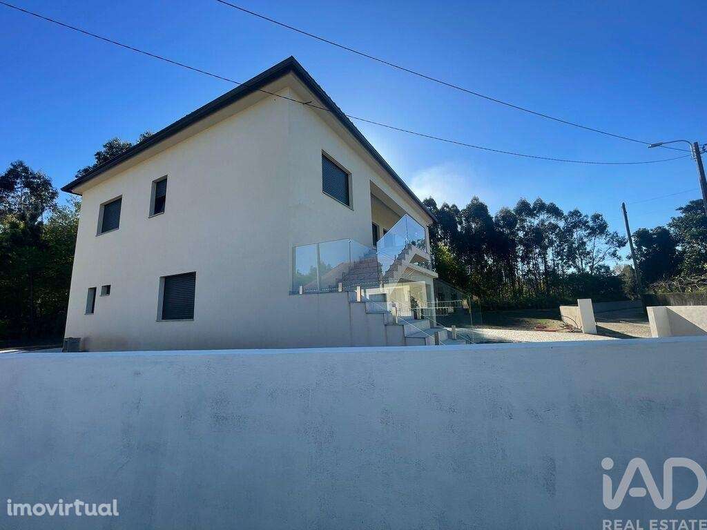 Casa / Villa T4 em Subportela, Deocriste e Portela Susã de 208,00 m2 - Grande imagem: 4/19