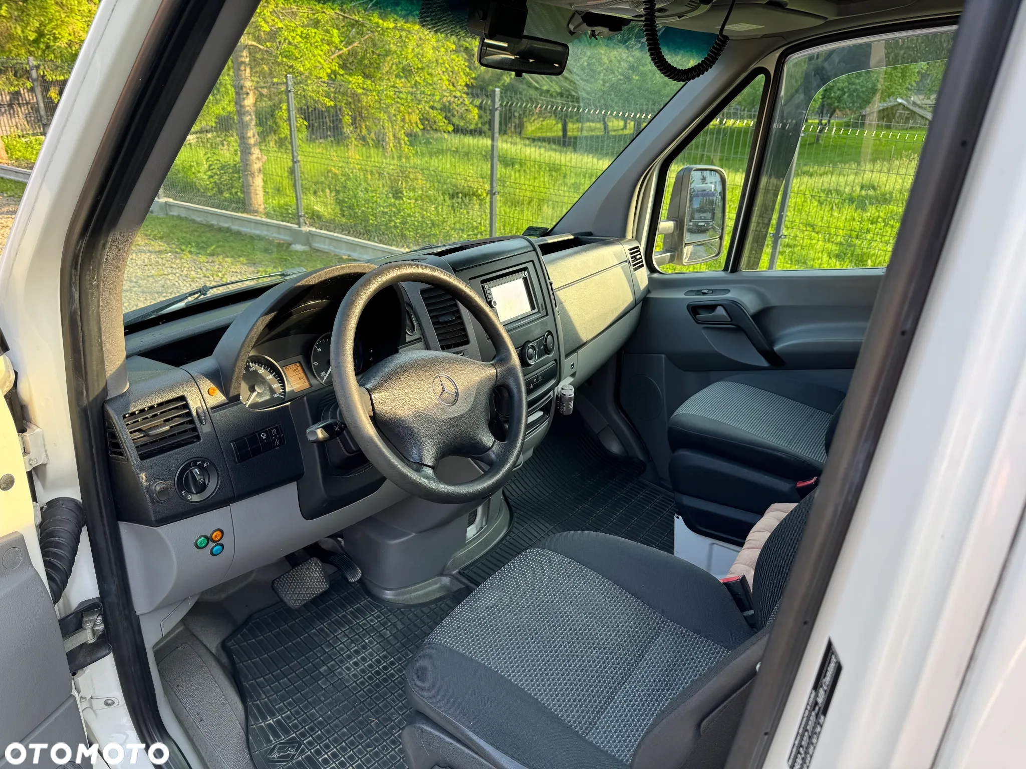 Mercedes-Benz Sprinter - 6