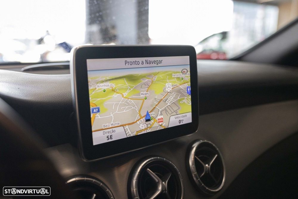 Mercedes-Benz CLA 220 d Shooting Brake AMG Line Aut. - 35