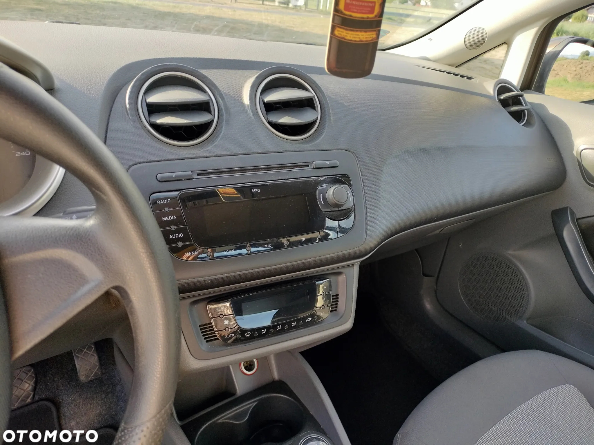 Seat Ibiza 1.4 16V Reference - 12