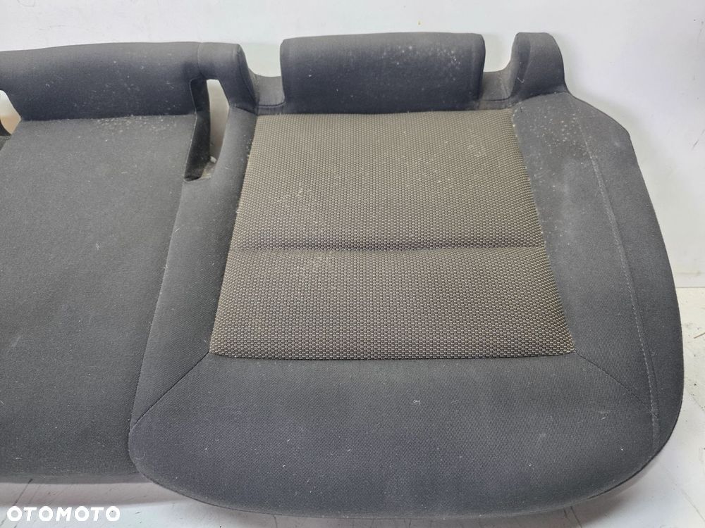 KANAPA TYŁ MATERIAŁ AUDI Q3 8U 8U0885375 - 4