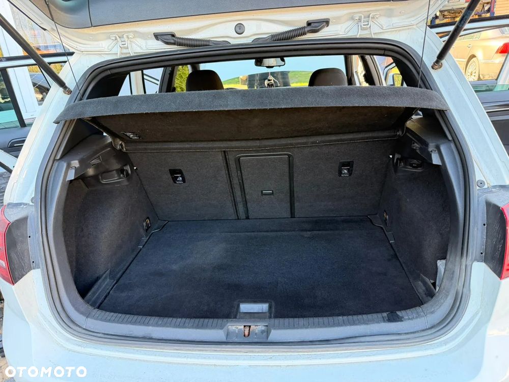 Volkswagen Golf - 7