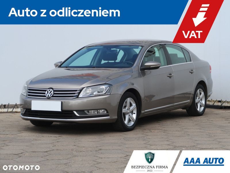 Volkswagen Passat Variant - 2