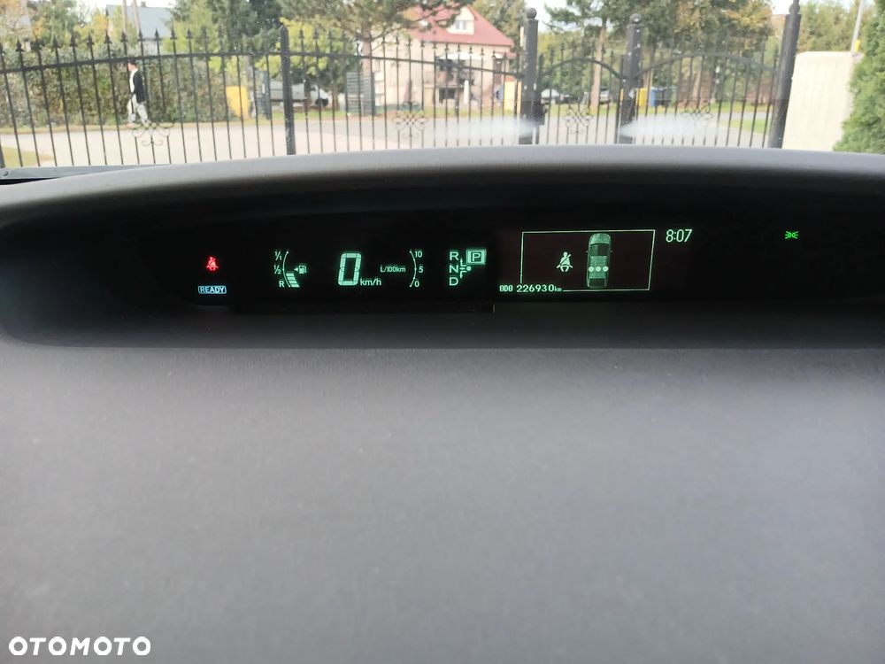 Toyota Prius - 28
