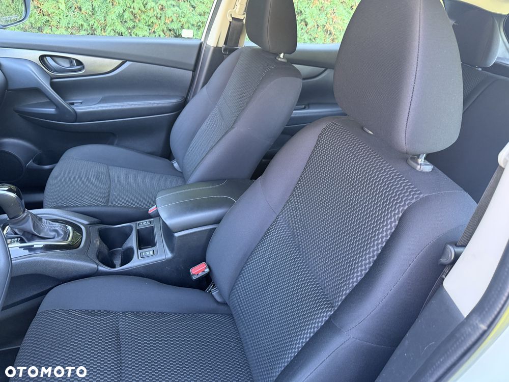 Nissan Qashqai - 10
