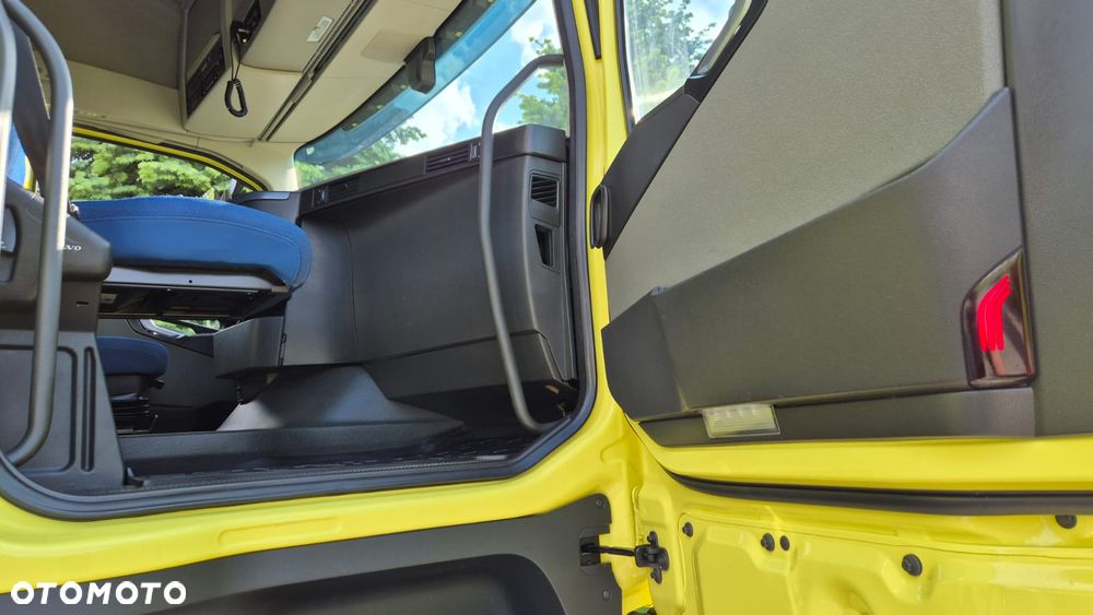 Volvo VOLVO///FH///500///2023/// GLOBETROTTER///XXL///FULL  LED///VIRTUAL COCPIT/// TABLET///KAMERA///WAGA/// KLIMATYZACJA POSTOJOWA/// ZABUDOWY MIĘDZYOSIOWE/// ALUFELGI///STAN BARDZO DOBRY - 25