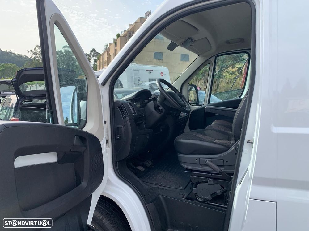 Peugeot Boxer 2.2 BlueHDi 330 L2H1 Premium - 14