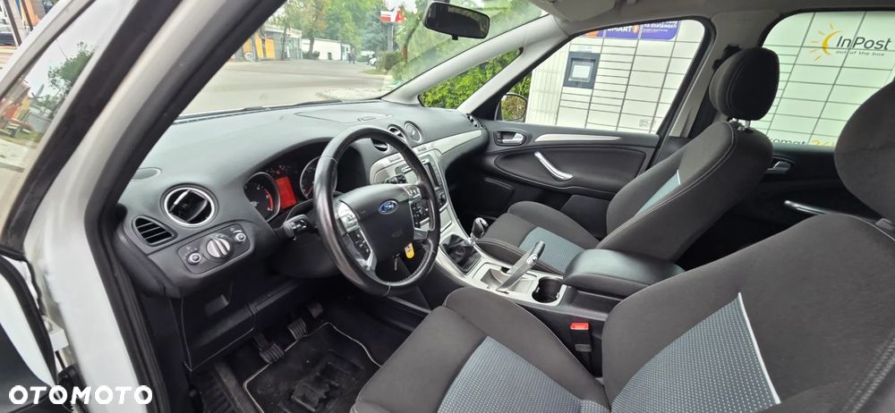 Ford S-Max 2.0 TDCi DPF Business Edition - 28