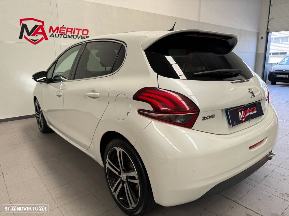 Peugeot 208 - 3