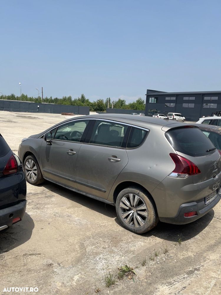 Dezmembrez Peugeot 3008 2014 1.6 HDI - 7