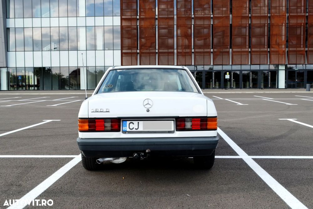 Mercedes-Benz 190 - 7