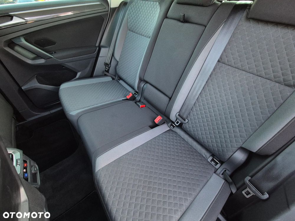 Volkswagen Tiguan 2.0 TDI SCR 4MOTION (BlueMotion Techn.) DSG Highline - 16