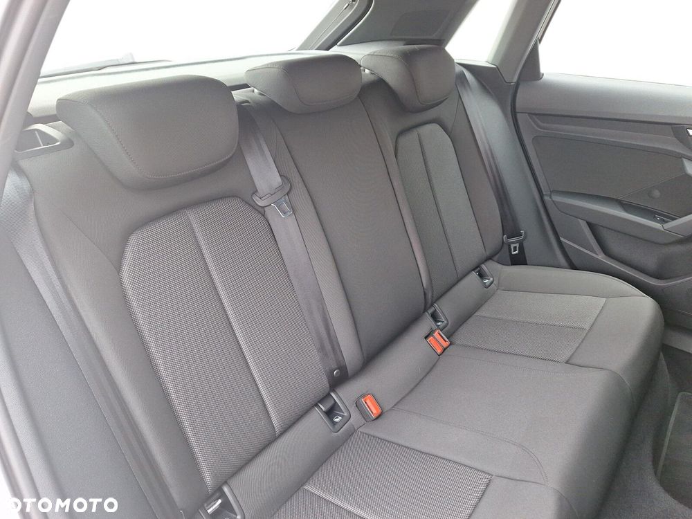 Audi A3 Sportback - 13