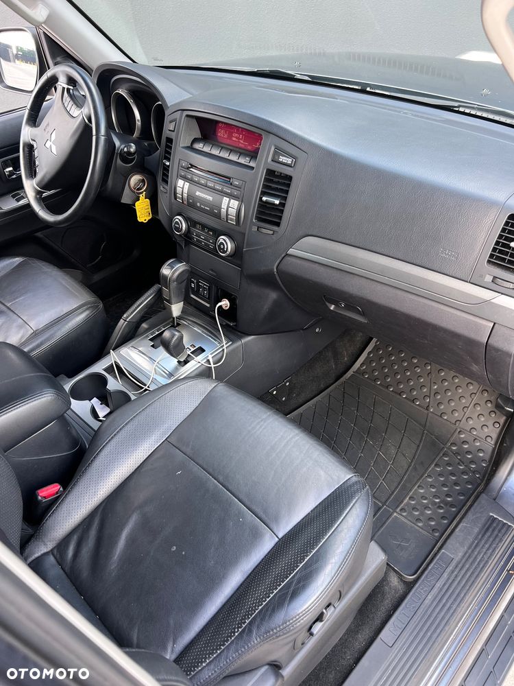 Mitsubishi Pajero 3.8 V6 Automatik Instyle - 10
