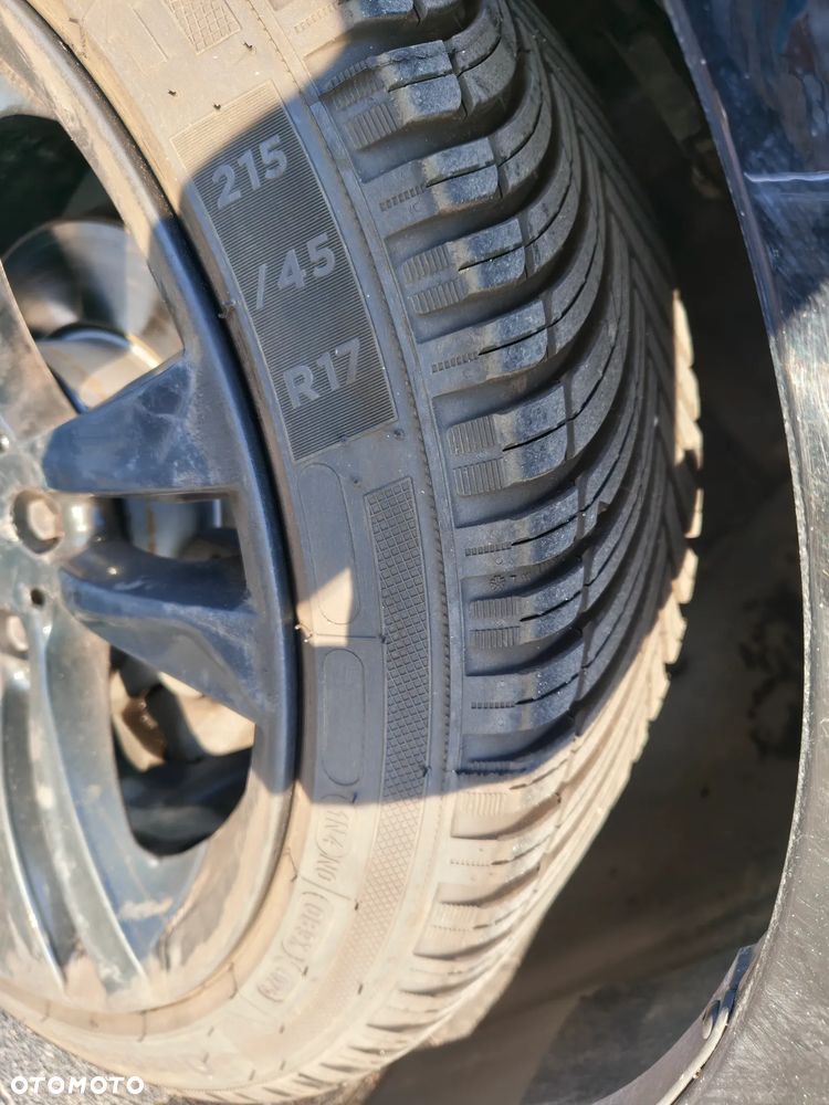 BMW Seria 1 - 21
