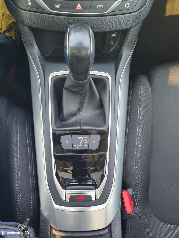 Peugeot 308 SW BlueHDi 120 EAT6 Stop & Start Allure - 10