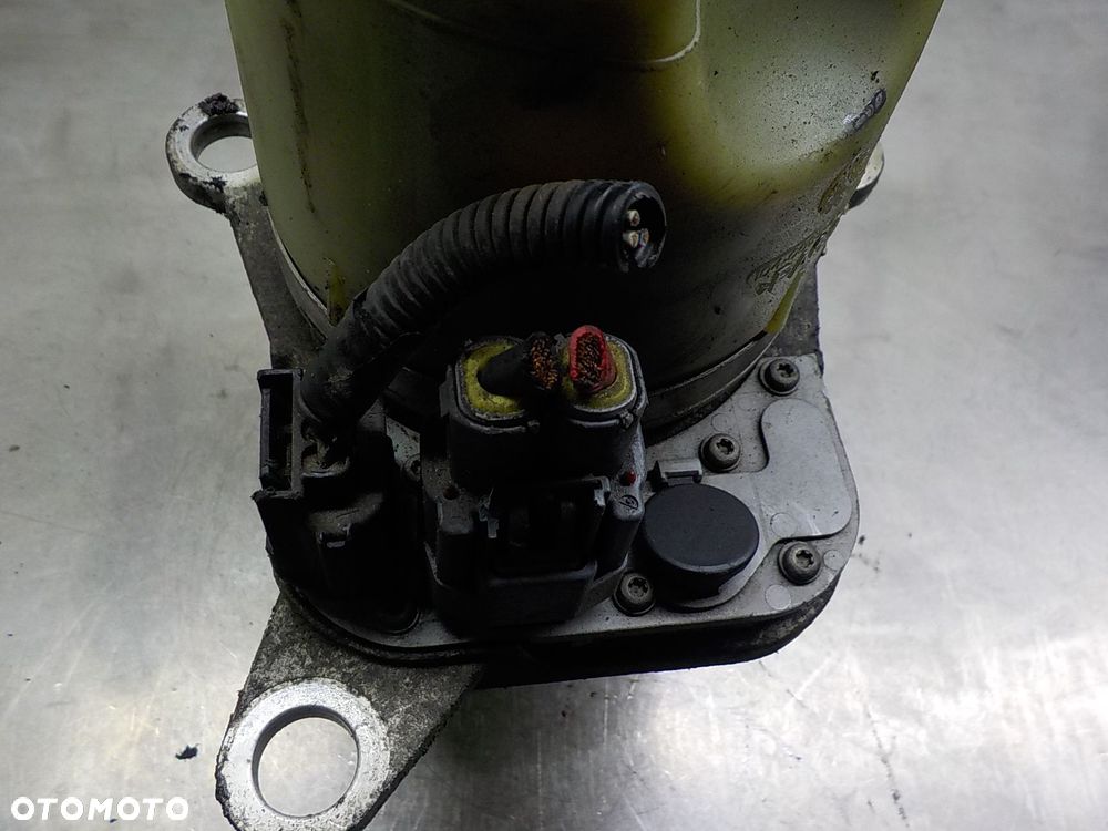 VOLVO C30 POMPA WSPOMAGANIA 5N51-3K514-AE - 3