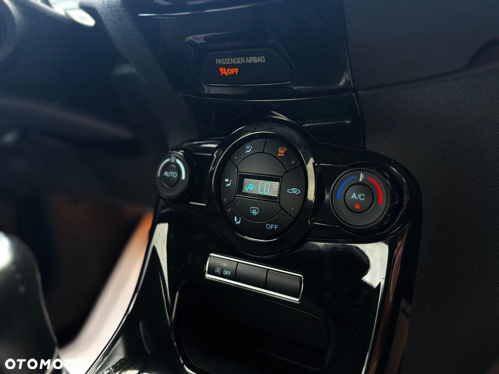 Ford Fiesta 1.0 EcoBoost S&S TREND - 22