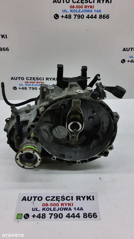 Skoda Fabia I 1.4 MPI Skrzynia biegów  002 301 107 T - 1