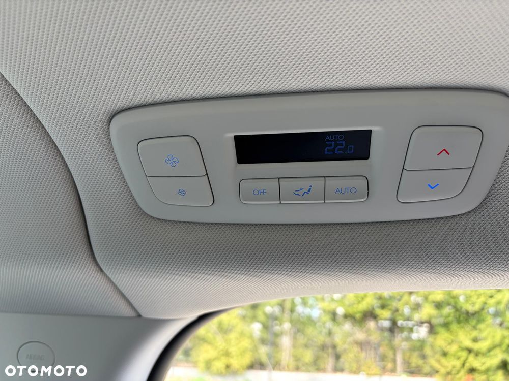 Hyundai Staria 2.2 CRDi Prime - 32