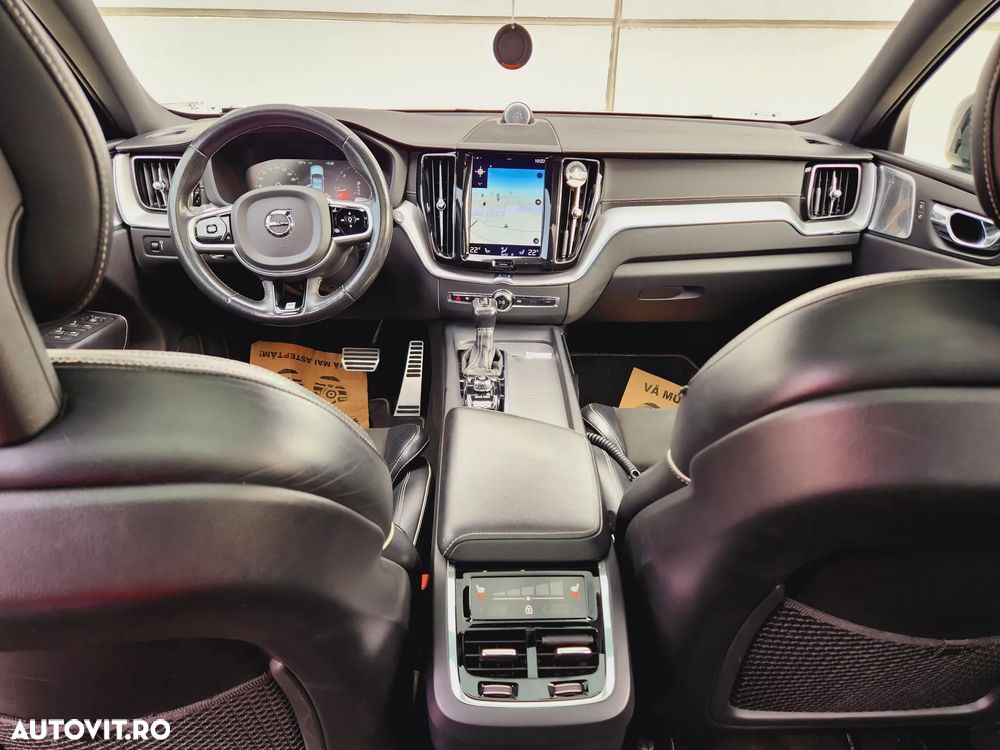 Volvo XC 60 D5 AWD R-Design - 11