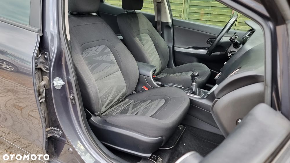 Kia Ceed 1.4 Smart Plus - 31