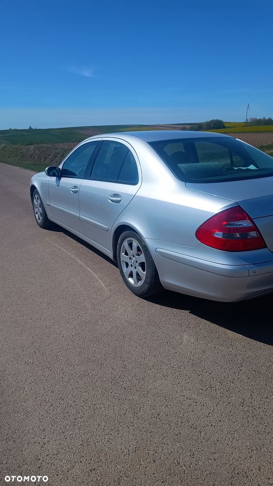 Mercedes-Benz Klasa E 200 CDI Automatik Classic DPF - 4