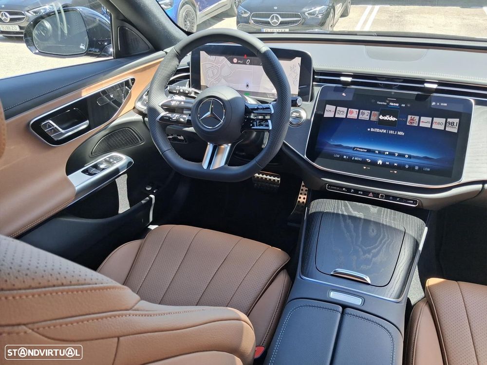 Mercedes-Benz E 300 e AMG Line - 16