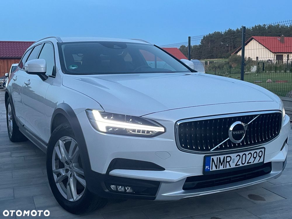 Volvo V90 Cross Country D5 AWD Geartronic Pro - 19