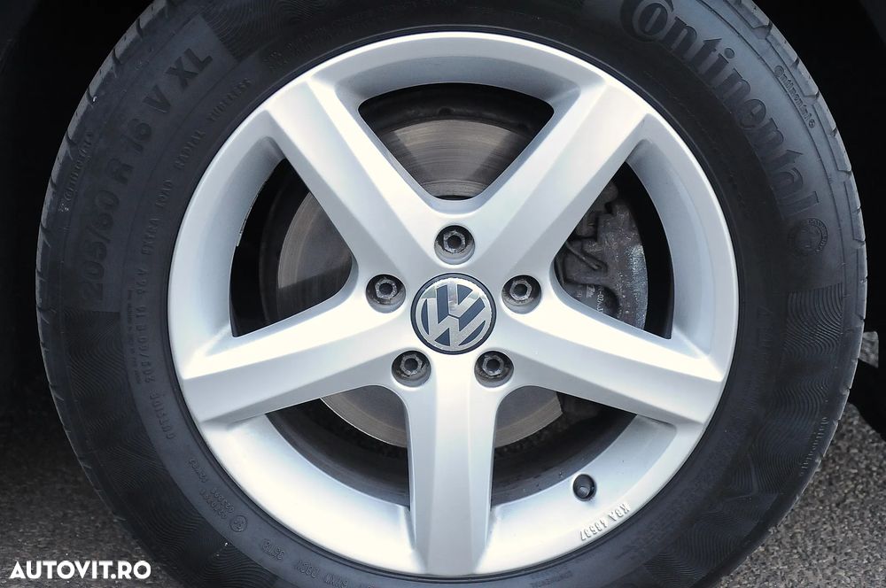 Volkswagen Touran 1.6 TDI Comfortline - 8
